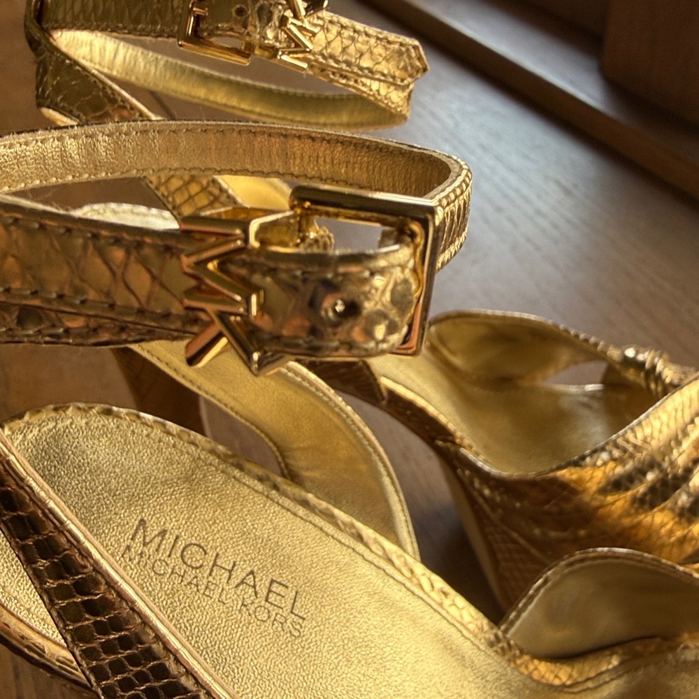Michael Kors Size 7 1/2. Gold Platform High Heel Sandals with Ankle Strap - Picture 6 of 8